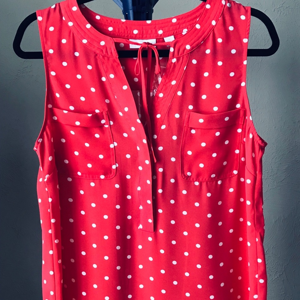 NY&Co sleeveless salmon tie front blouse